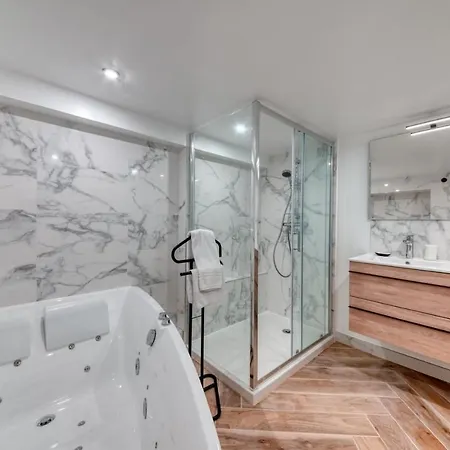Le Pouteau Authentic Charm 2-bedroom In Croix Rousse Apartamento Lyon