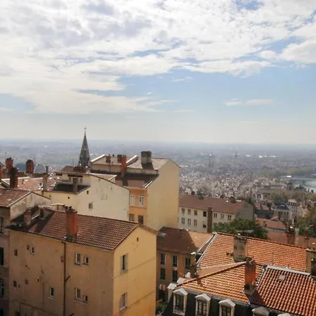 De La Croix-rousse 2* Lyon