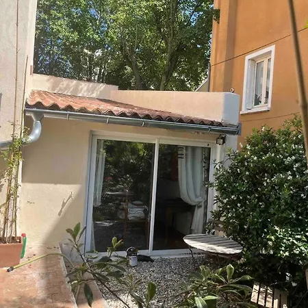 Studio Close Fourviere Very Quiet & Small Terrace * 리옹