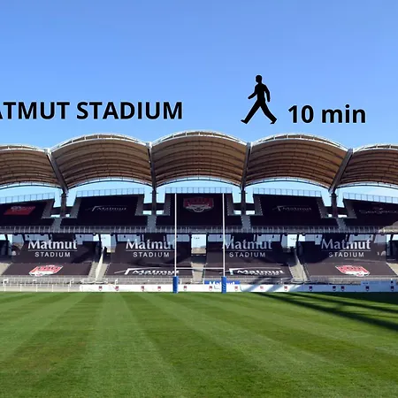 Lionne-stade Du Lou * 里昂