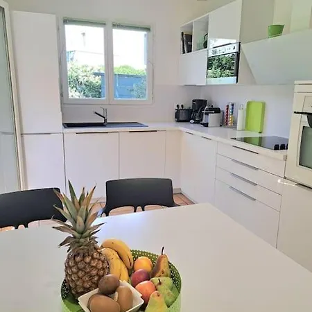 Maison Au Calme . 5ieme Arr . Ouest Lyonnais Casa de Férias Lyon