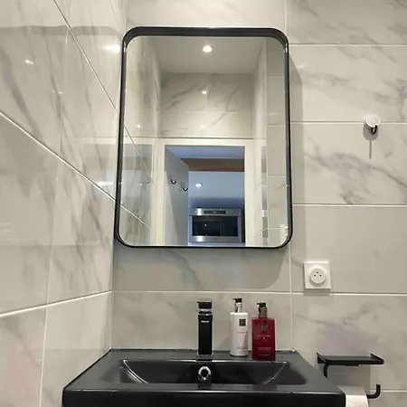Apartment New / Belle Et Rebelle Avec Jacuzzi Lyon