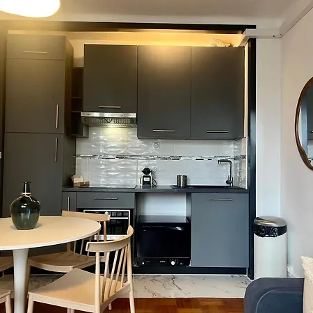 Corneille Apartment