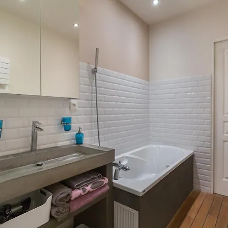 Pearl - Furnished - Downtown *