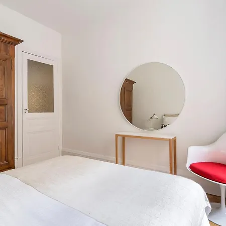 Republique - Furnished - Downtown Apartman *