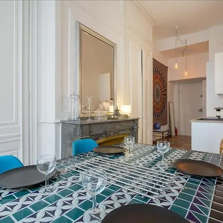 Patchwork - Appartement 2beapart * Lyon