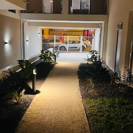Luxueux De Haut Standing Au Coeur De Avec Une Terrasse Vue Sur La Lumiere *