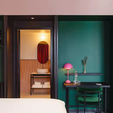 Tribe Croix Rousse Hotel 4*