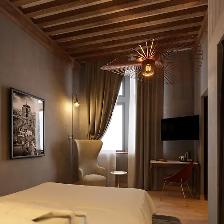 Cour Des Loges Lyon, A Radisson Collection Lyon