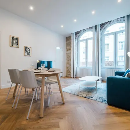 Apartamento Lumineux T2, Climatise En Centre Ville Ail *
