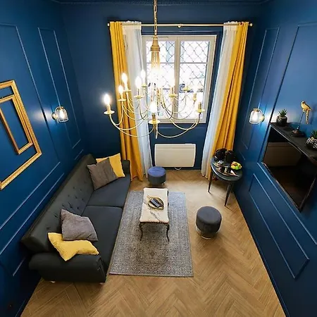 Duguesclin Baroque / De Charme Lägenhet