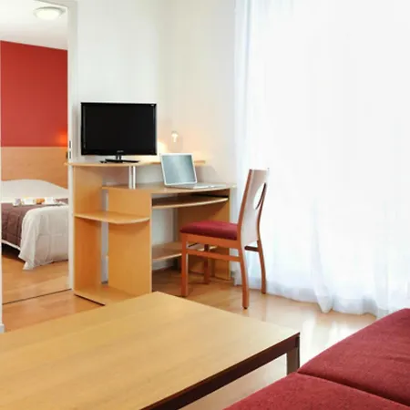 Ξενοδοχείο με διαμερίσματα Sejours & Affaires Park Lane