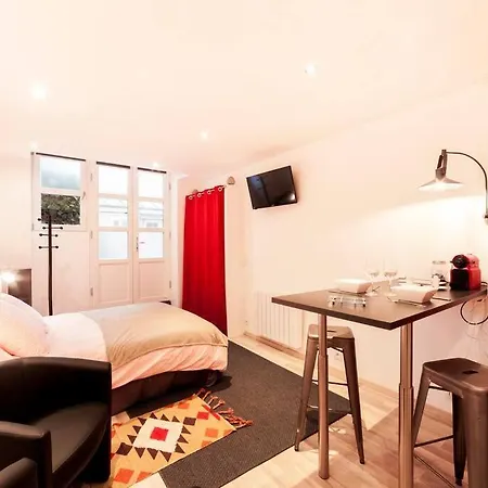 Apartment Le De La Place Saint-jean Du Vieux Ail