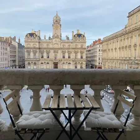 Apartment Grand Balcon Place Des Terreaux *