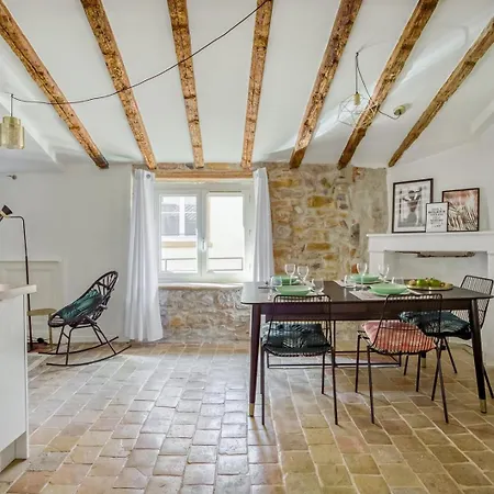 Guestready - Sublime 2br In The Heart Of Old Apartment *