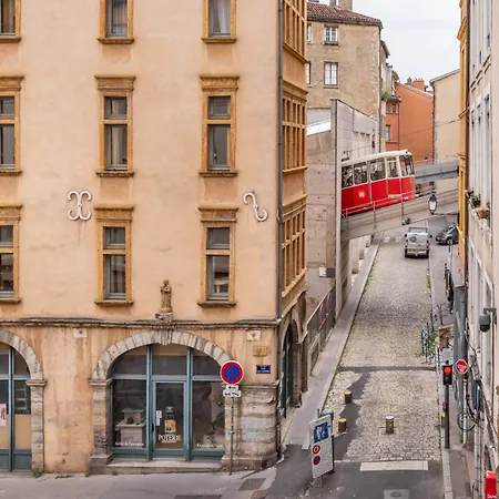 Les Balcons De Guignol * Lyon