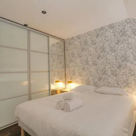 Duplex Spacieux Et Design Proche La Part-dieu