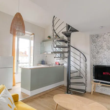 Duplex Spacieux Et Design Proche La Part-dieu Апартаменты Лион