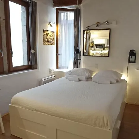 La Loge Du Vieux Couette-café