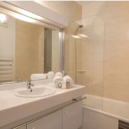 Apartment T2 Calme Avec Parking Entre Perrache Et Confluence Lyon