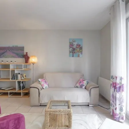 T2 Calme Avec Parking Entre Perrache Et Confluence Apartment *