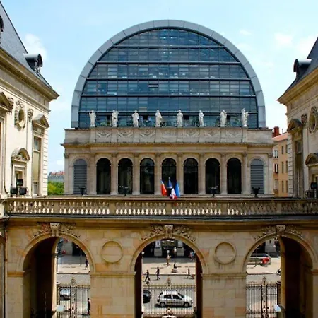 アパート Milan, Centre Historique Et Climatise, 1er