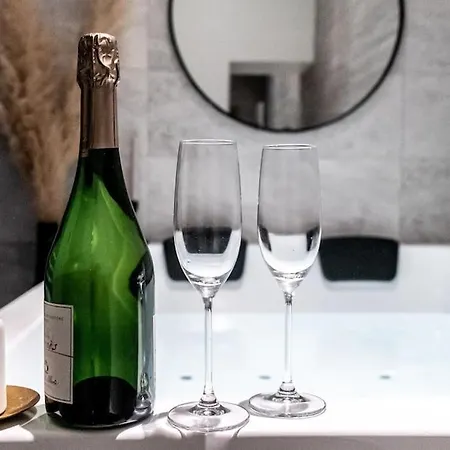 Les Nebuleuses, Terreaux Capucins Appartamento