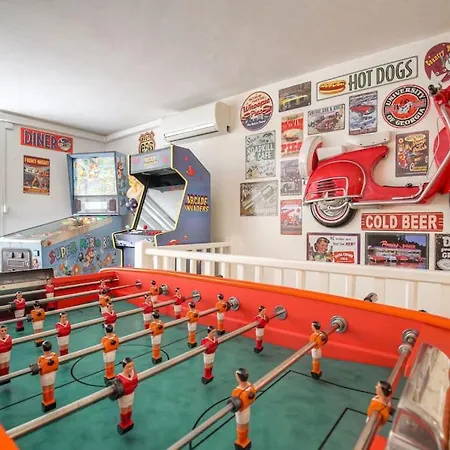 Happy Days, 150m2 De Divertissement, 7 Apartment Lyon