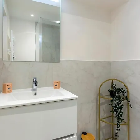 Charming Duplex Nest Newly Renovated Lyon