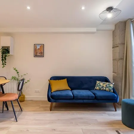 Apartment Charming Duplex Nest Newly Renovated *