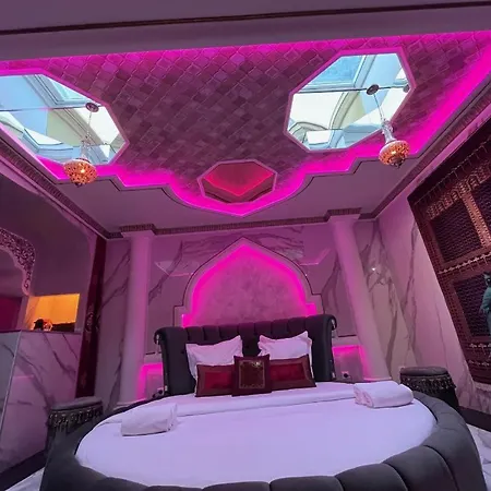Motel para Casais Sheherazade Lyon
