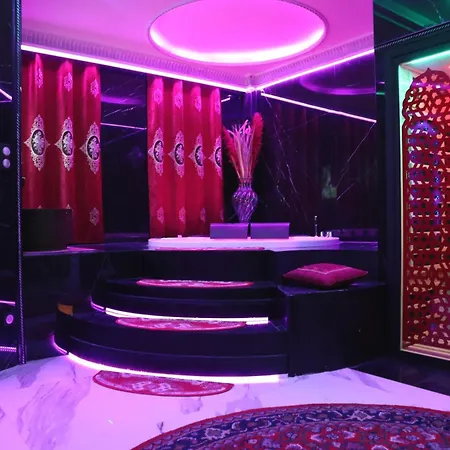 Sheherazade Motel para Casais Lyon