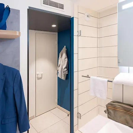 Ibis Budget Centre Confluence Otel 2*