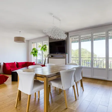 Lägenhet Superbe 3ch Terrasse Vue Sur Et Garage