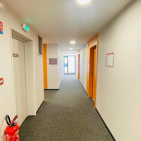 Harmonie Confluence Et Piscine Chauffante Appartement *