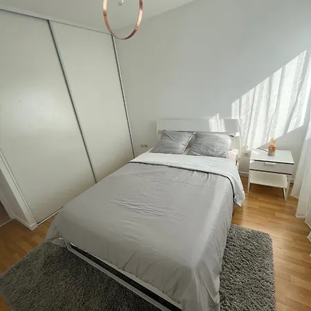 Cosy - Confluence Apartment *