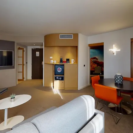 מלון Novotel Gerland Musee Des Confluences ליון