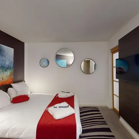 Novotel Gerland Musee Des Confluences ליון