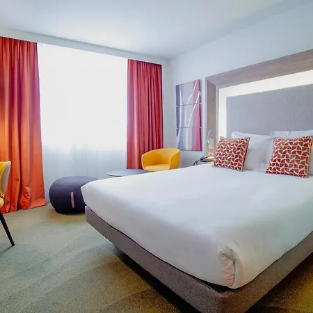 Novotel Centre-confluence Bord De Saone Otel Lyon