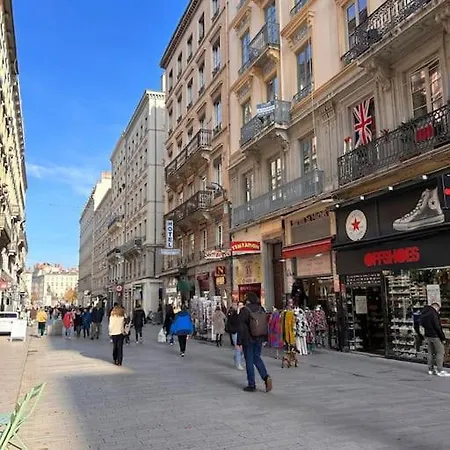 Apartamento My Victor Hugo 2 *