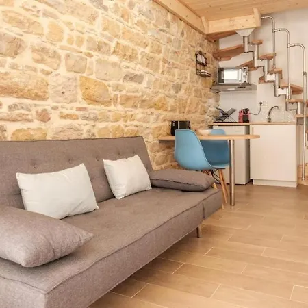 3 - T1 Duguesclin - Hostisy Appartement *