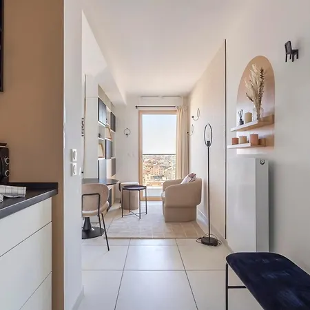 Le 13eme Etage - Lafayette 3 Lione