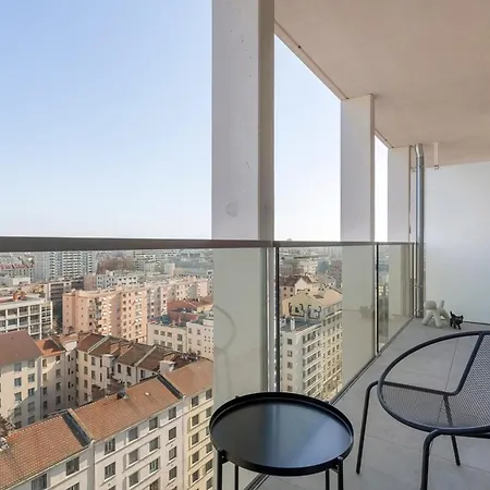 Le 13eme Etage - Lafayette 3 Appartamento *