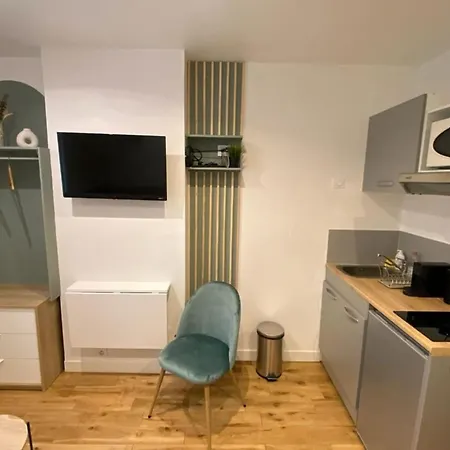 Fully Equipped Perrache Confluence District Practical & Centra