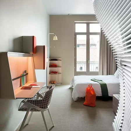 Okko Centre Hotel