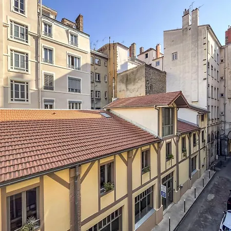 Le Chalet Climatise Du 6Eme リヨン