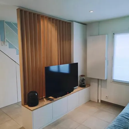 Charmante Maison De 度假居 *