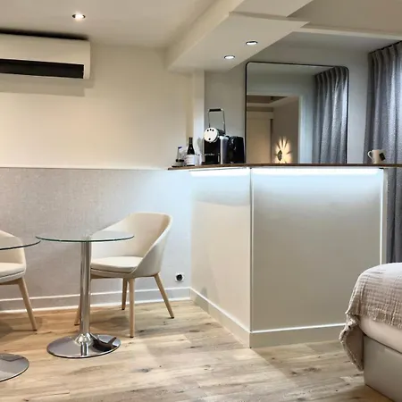 Mihotel Le Gourguillon 2* Lyon