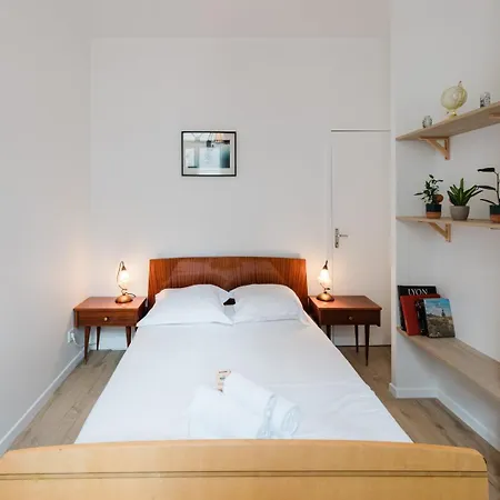 Апартаменты Bright, Relaxing City-centre Ail