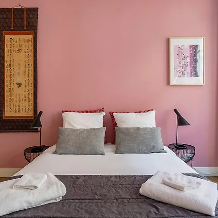 Curiosite - Furnished - Downtown Daire